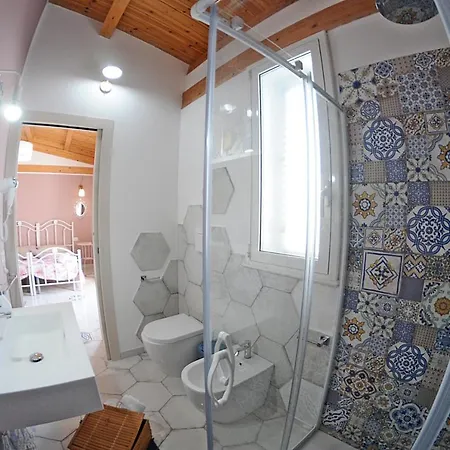Maison C&g *